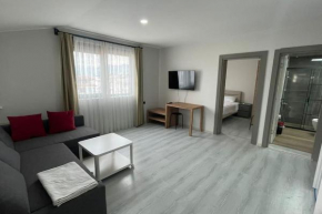 LYRA HOMES Geniş, Ferah, Denize Yakın